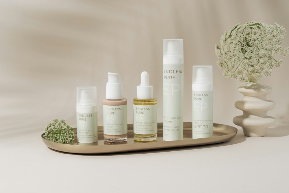 Illustrative Calm Bathroom Tray